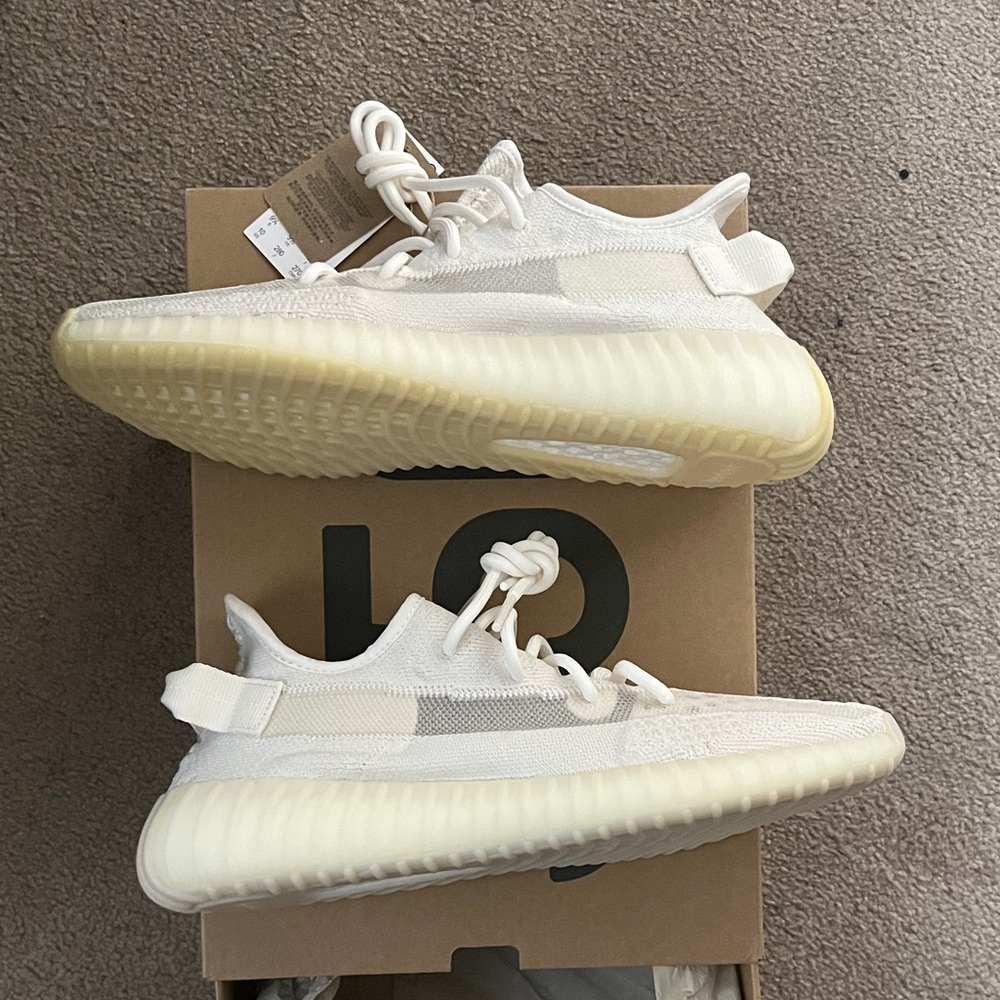 Yeezy Boost 350 V2 Bone Mens Size 10 Brand New with Tags